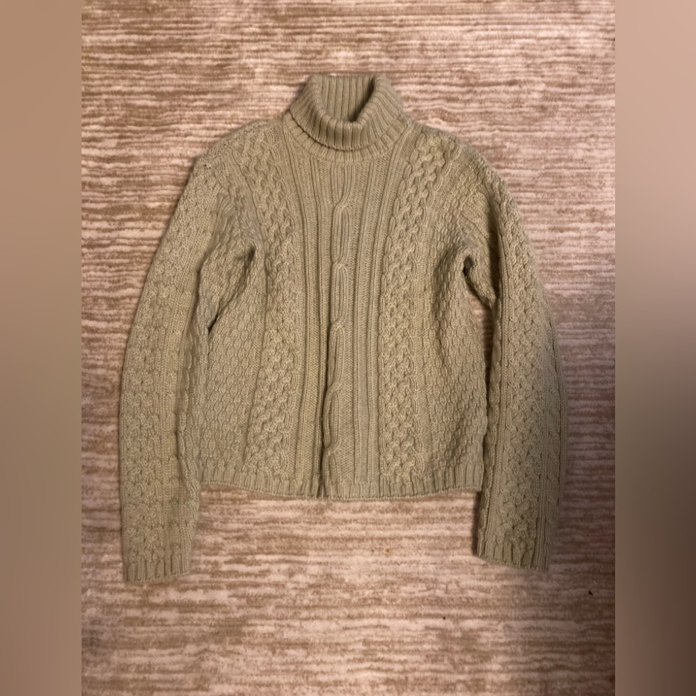 CALLAN 💯 Percent Merino Wool Cable Knit Sweater (M)